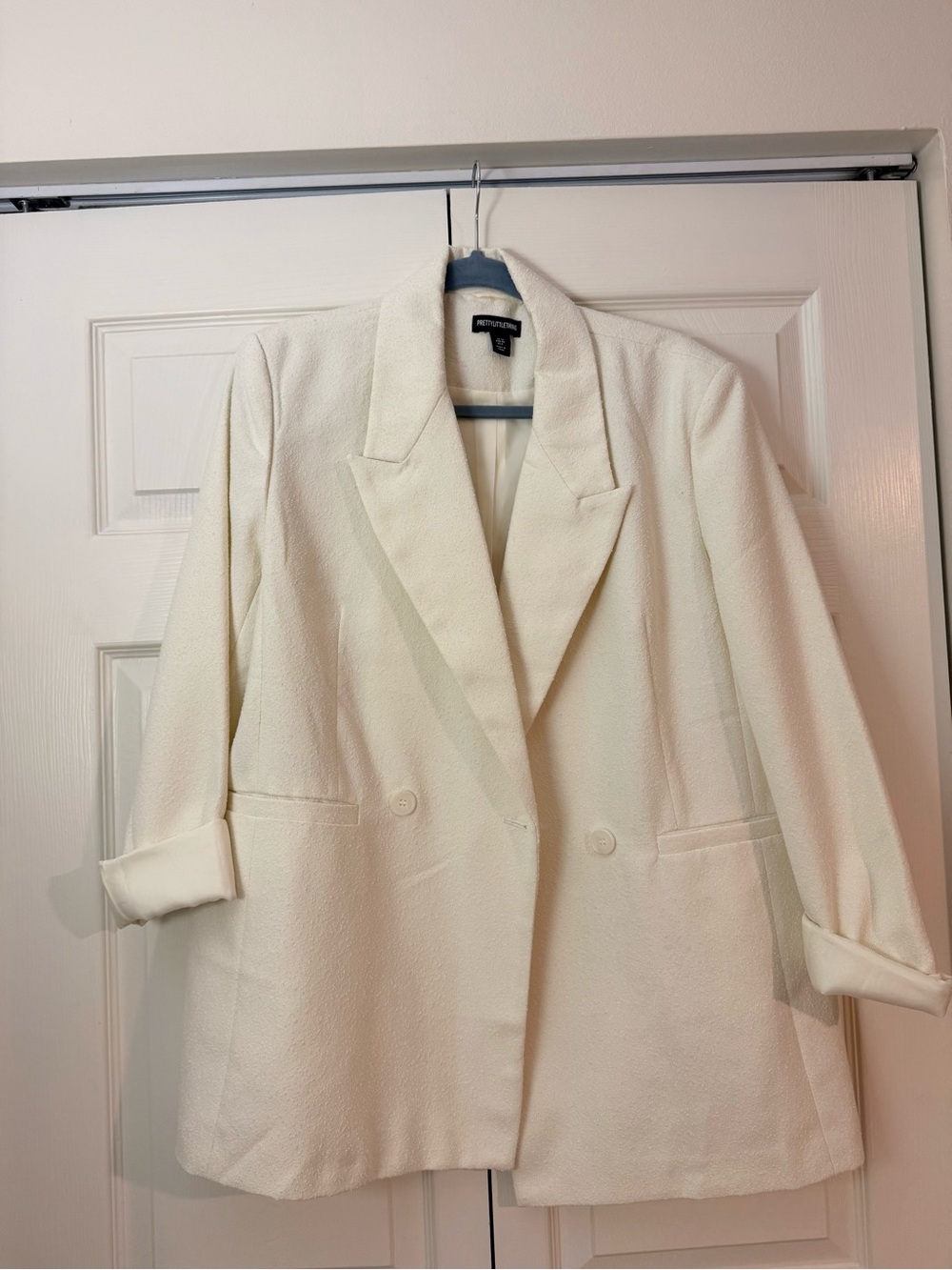 PrettyLittleThing Cream Textured Double-Breasted Blazer